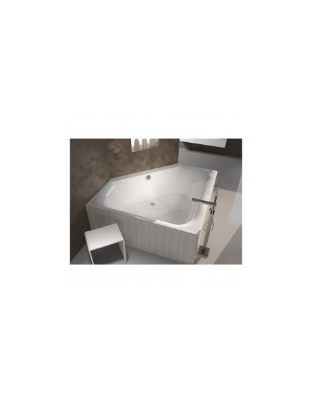 Riho Austin built-in bathtub