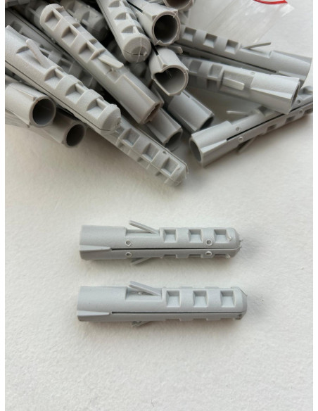 copy of Flanšas su dangteliu + 3× sieninis kaištis, 3× varžtas, nerūdijančio plieno, poliruotas 101120132 - 1