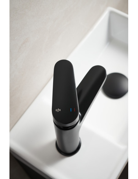 OTAVA BLACK stāvmaisītājs izlietnei 5552-815-81