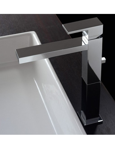 Treemme izlietnes jaucējkrāns Q 5612.CC