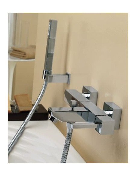 Treemme jaucējkrāns vannai ar dušu Quadra 5300.CС