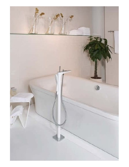 Hansgrohe jaucējkrāns vannai ar dušu PuraVida 15473400