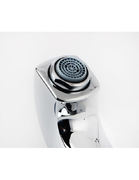 Hansgrohe jaucējkrāns vannai ar dušu Metris Classic 31478000