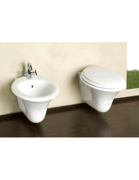 Hatria piekaramais bidē Sculture