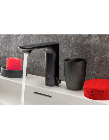 Automātiskais melns izlietnes maisītājs, 6 V