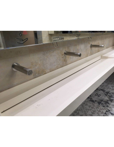 Automātisks pie sienas stiprināms nerūsējošā tērauda izlietnes krāns aukstam vai iepriekš sajauktam ūdenim, 24 V DC