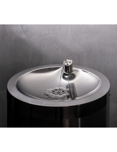 Nerūsējošā tērauda grīdā montējama automātiskā dzeramā strūklaka, 6 V