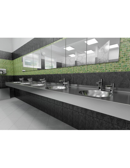 Nerūsējošā tērauda sienas piekarināmā trīskāršā izlietne Nerūsējošā tērauda sienas piekarināmā trīskāršā izlietne