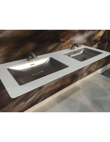 Nerūsējošā tērauda izlietnes krāns aukstam un karstam ūdenim, 24 V DC