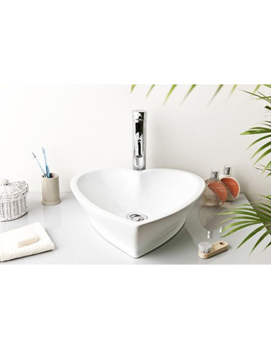 top counter baseins Love, balts