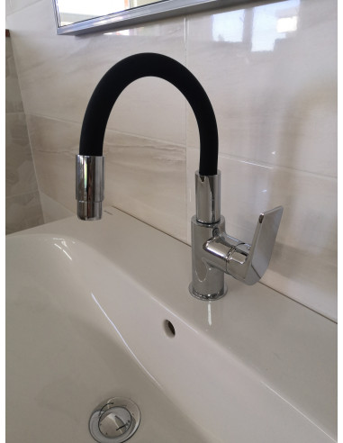 Смеситель для умывальника с гибким изливом КОЛОРАДО - Barva chrom/černá,Rozměr 1/2''