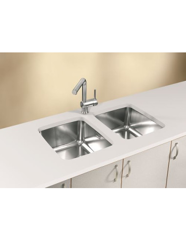 LUNO 20 340x400x180 U veida piekārta kamera