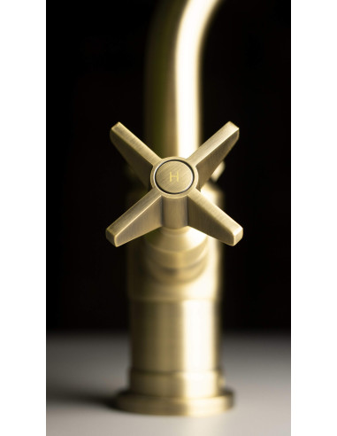 Deante Temisto izlietnes krāns BQT_M20D