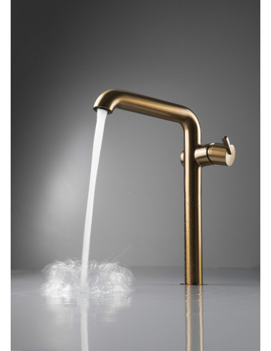 Deante Silia izlietnes krāns, augsts, ar taisnstūra snīpi BQS_C24K