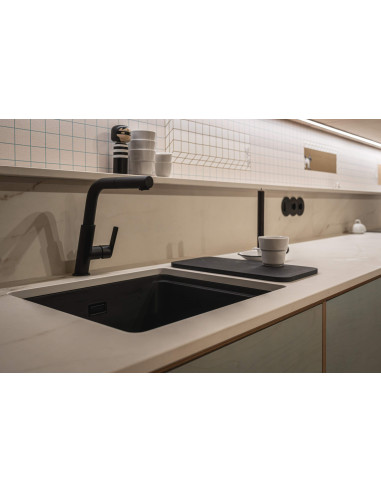 Deante Silia Virtuves krāns, ar izvelkamu snīpi BQS_N73M