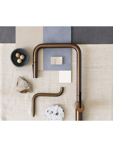 Deante Momi virtuves krāns ar izvelkamu snīpi BKM_C73N